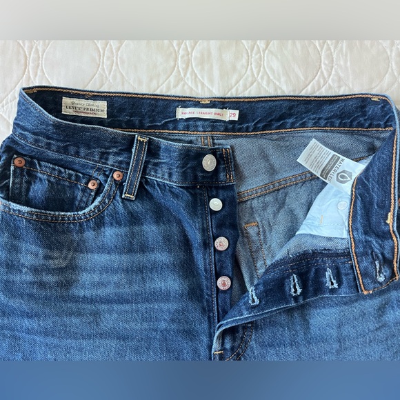 Women’s Levi’s Ribcage Denim - Picture 7 of 9